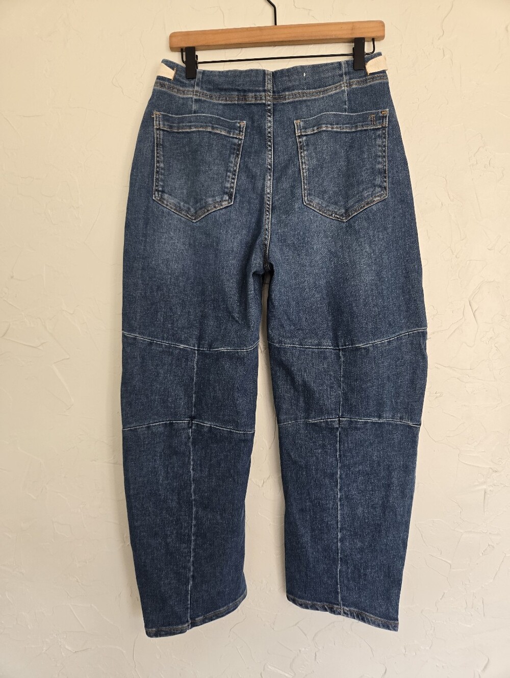 Anthro Pilcro Leni Tapered Mid Rise Barrel Jeans, 26 - Picture 10 of 14